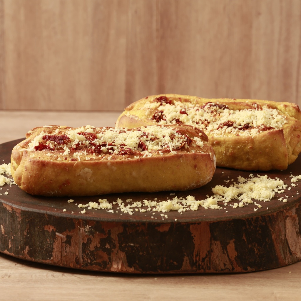 Rústico com Tomate seco e Parmesão